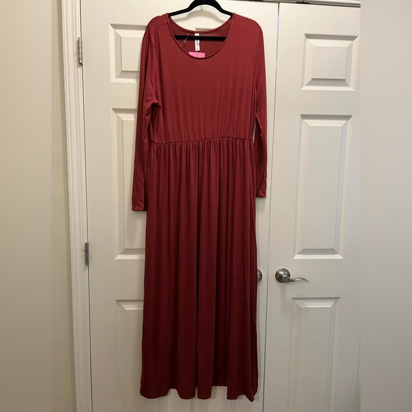 NWT Plus Size Maxi Dress - Rust - Picture 1 of 2
